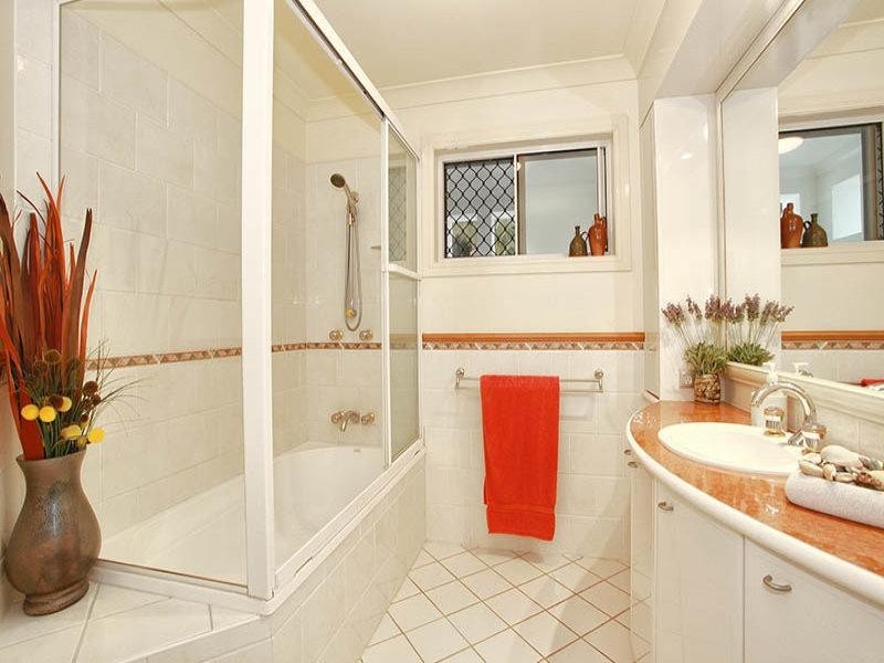 100 Cotlew Street, Southport QLD 4215