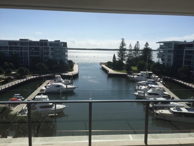 323 BAYVIEW STREET, Hollywell QLD 4216