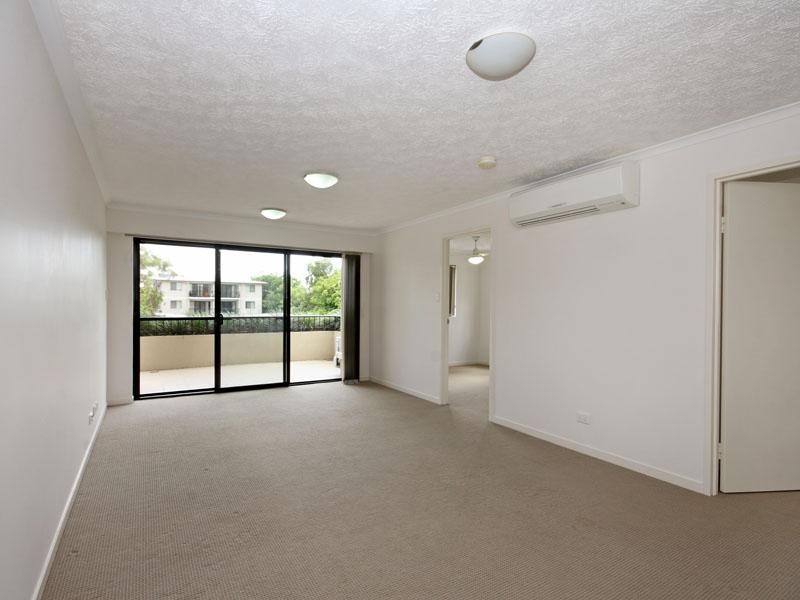 26 Edward St, Caboolture QLD 4510