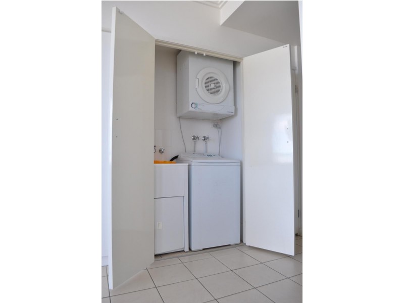 98 University Drive, Varsity Lakes QLD 4227