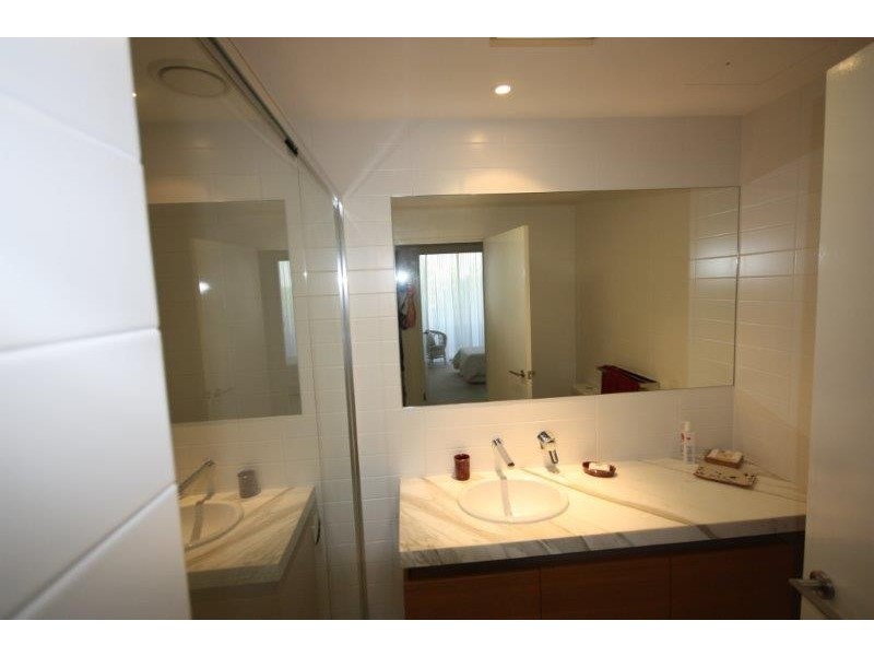 197 King Arthur Terrace, Tennyson QLD 4105