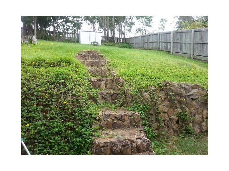Edens Landing QLD 4207