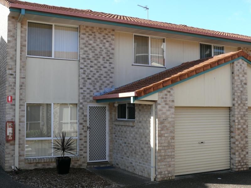 42 Murev Way, Carrara QLD 4211