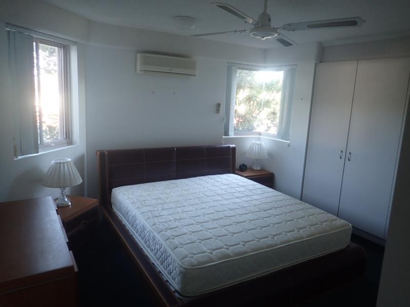 386 Esplanade, Torquay QLD 4655