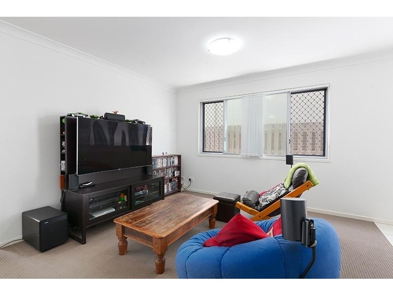 110 Lexey Crescent, Wakerley QLD 4154