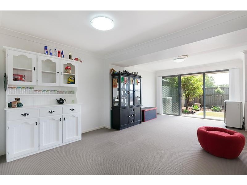 110 Lexey Crescent, Wakerley QLD 4154