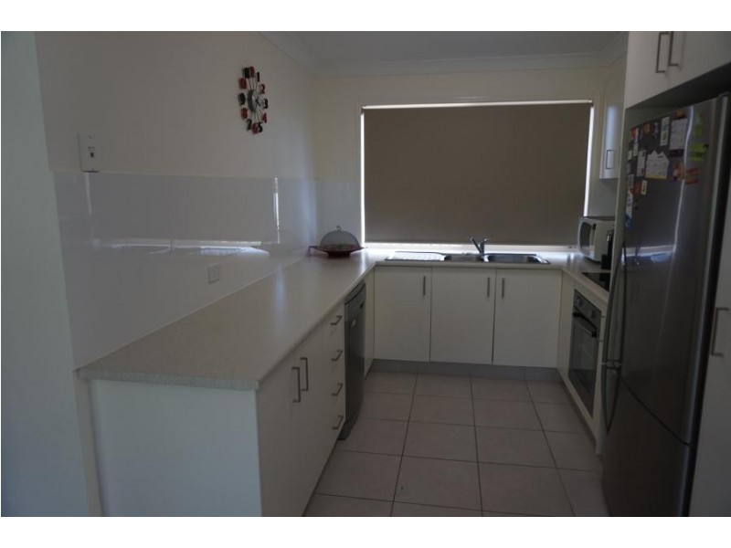 9 Diploma Rd, Upper Coomera QLD 4209