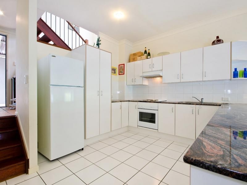 35 MIAWELA STREET, Norman Park QLD 4170