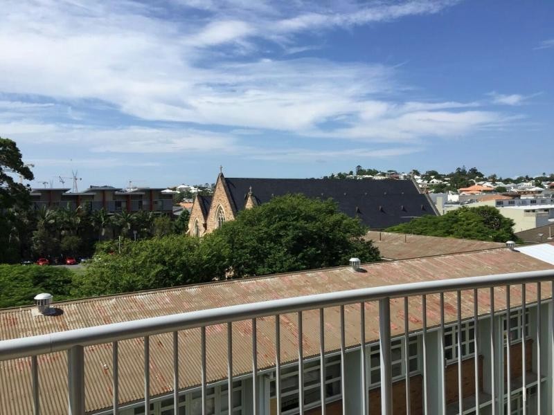 82 Berwick St, Fortitude Valley QLD 4006