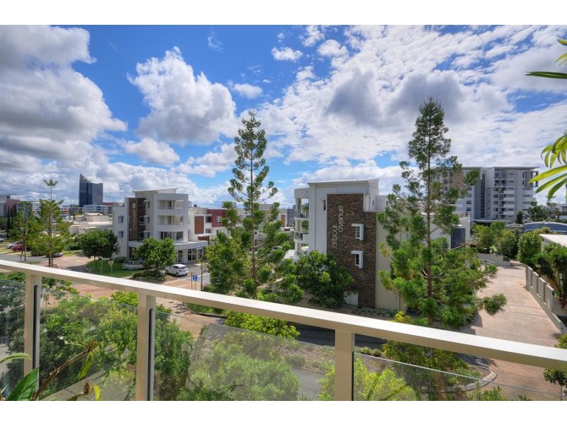 15 Laver Drive, Robina QLD 4226