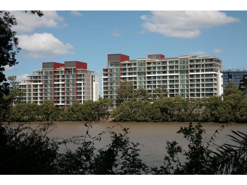 3205/211 King Arthur Terrace, Tennyson QLD 4105