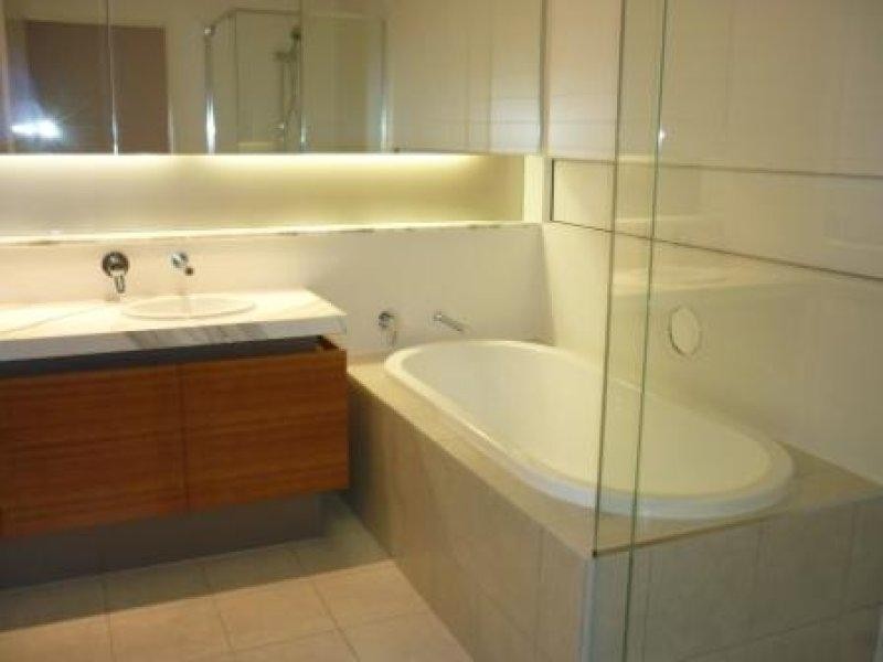 3205/211 King Arthur Terrace, Tennyson QLD 4105