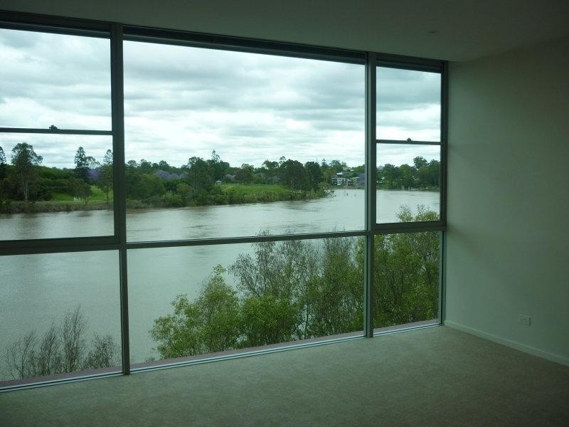 3205/211 King Arthur Terrace, Tennyson QLD 4105