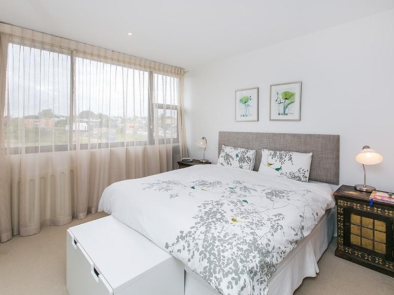 10 Pidgeon Cl., West End QLD 4101