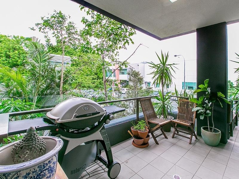 10 Pidgeon Cl., West End QLD 4101