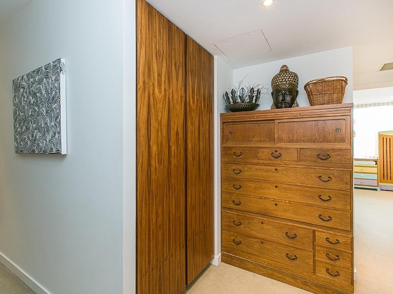 10 Pidgeon Cl., West End QLD 4101