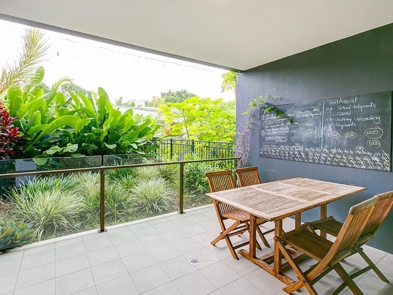 10 Pidgeon Cl., West End QLD 4101