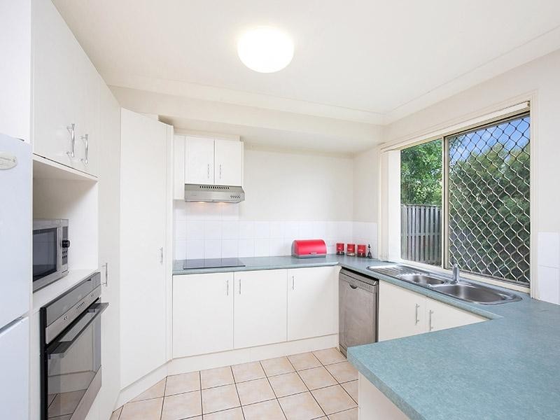 9 HILLVIEW STREET, Runcorn QLD 4113