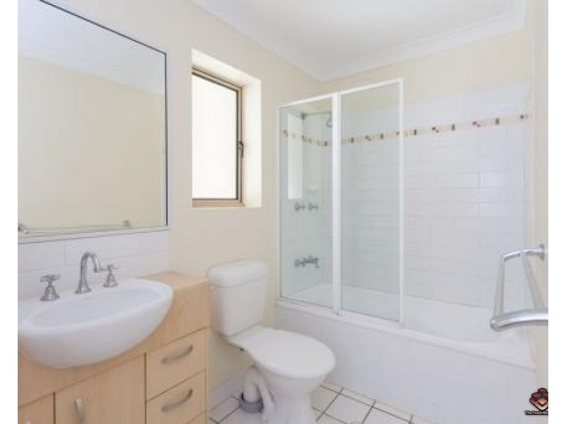 8 Mascar Street, Upper Mount Gravatt QLD 4122