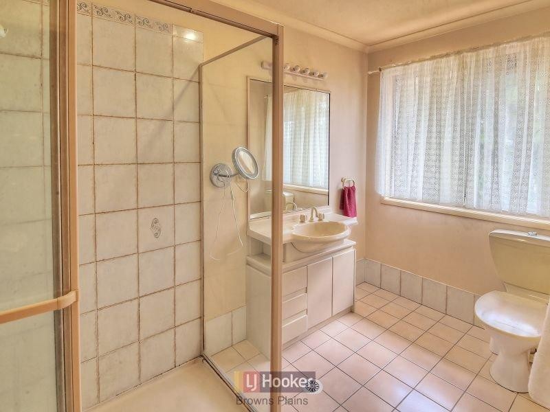 9 Nonda Place, Parkinson QLD 4115