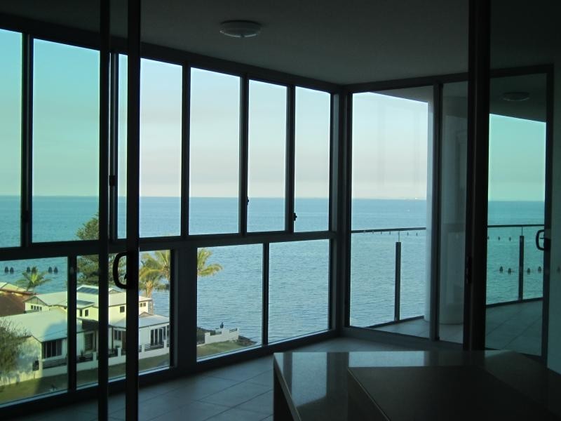 14 Oxley Ave, Woody Point QLD 4019