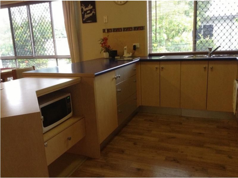 2 Grand Parade, Parrearra QLD 4575