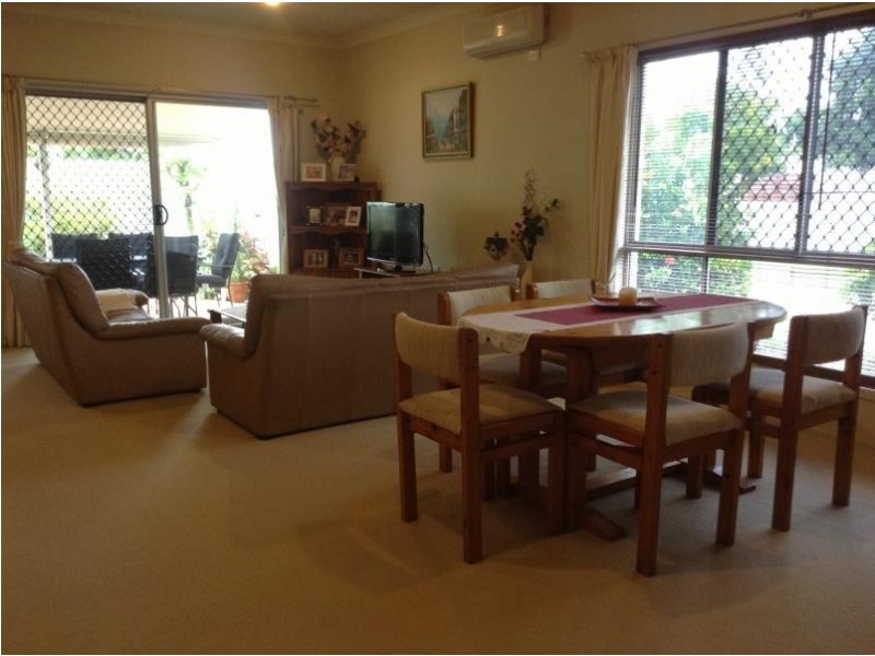 2 Grand Parade, Parrearra QLD 4575