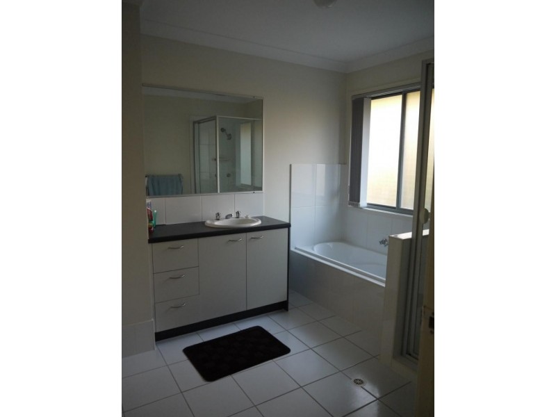 6 Mead Place, Calamvale QLD 4116