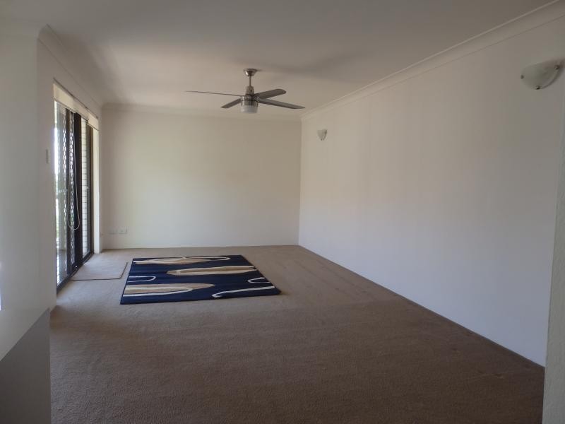 138 MARINE PARADE, Southport QLD 4215