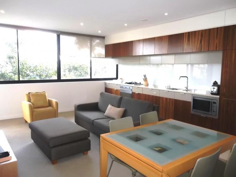 10 Pidgeon Close, West End QLD 4101