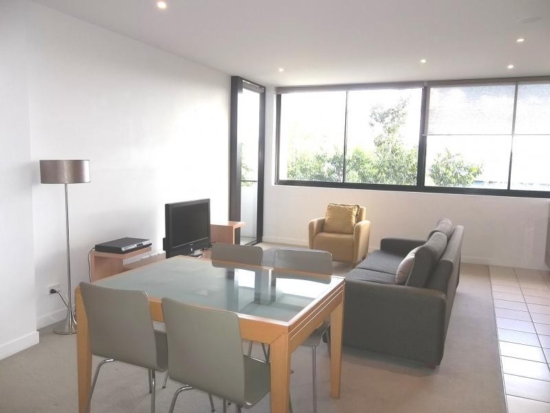 10 Pidgeon Close, West End QLD 4101