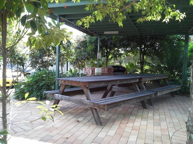 9 Santa Cruz Blvd, Clear Island Waters QLD 4226