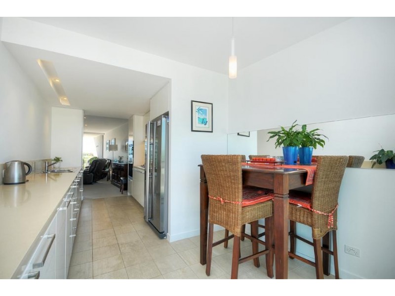 323 Bayview Street, Hollywell QLD 4216