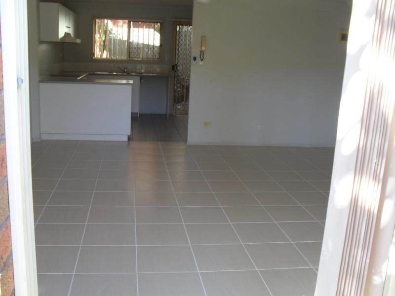60 Whitby, Southport QLD 4215