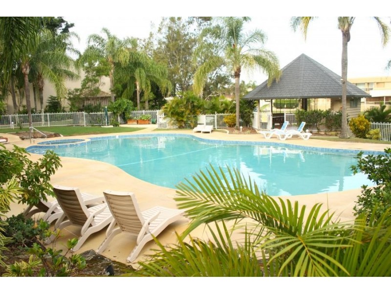 1 Resort Drive, Robina QLD 4226