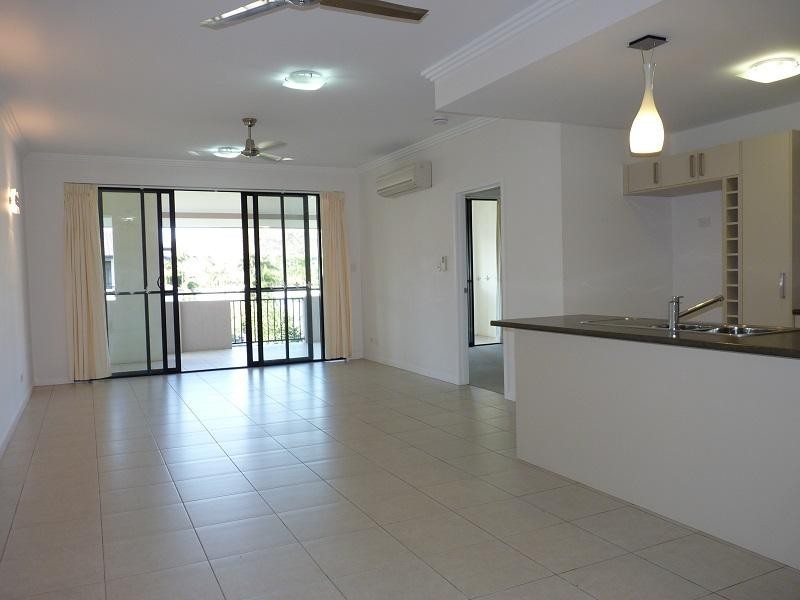 6-24 Henry Street, West End QLD 4810