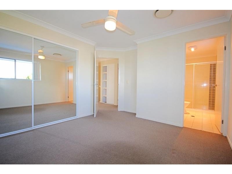 110 Lexey Crescent, Wakerley QLD 4154