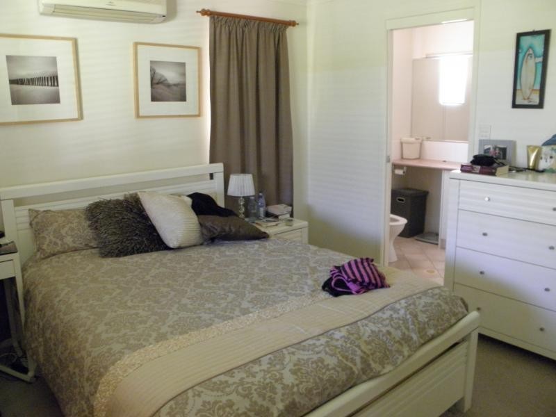 9A Browning Blvd, Battery Hill QLD 4551