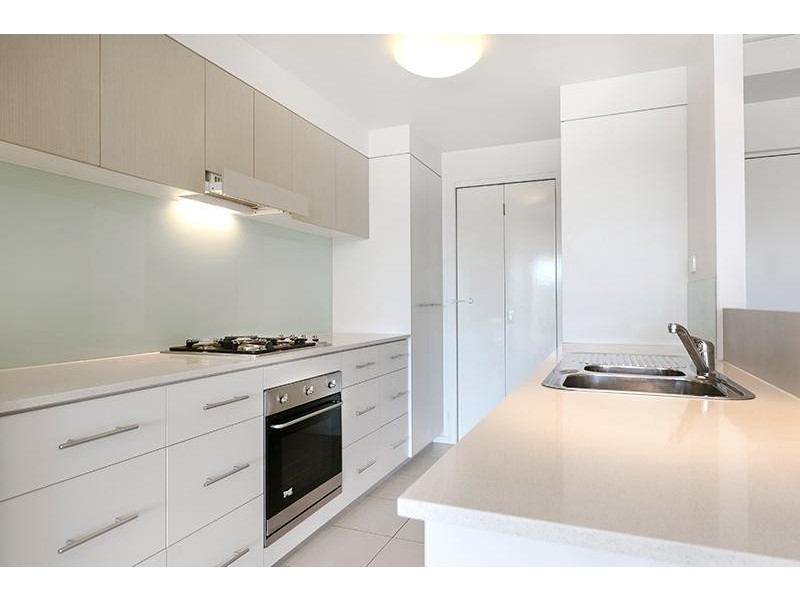 16 Surbiton Court, Carindale QLD 4152