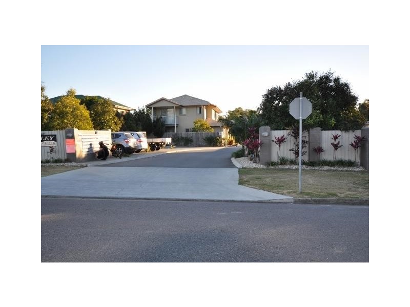 130 Jutland St, Oxley QLD 4075