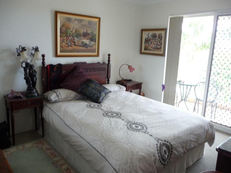 22 Jennifer Ave, Runaway Bay QLD 4216