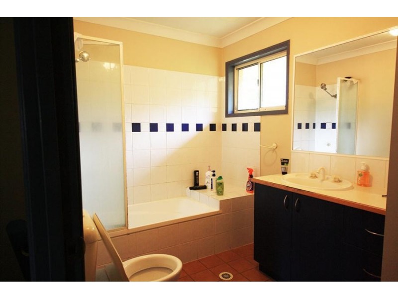 70 Allingham St, Kuraby QLD 4112