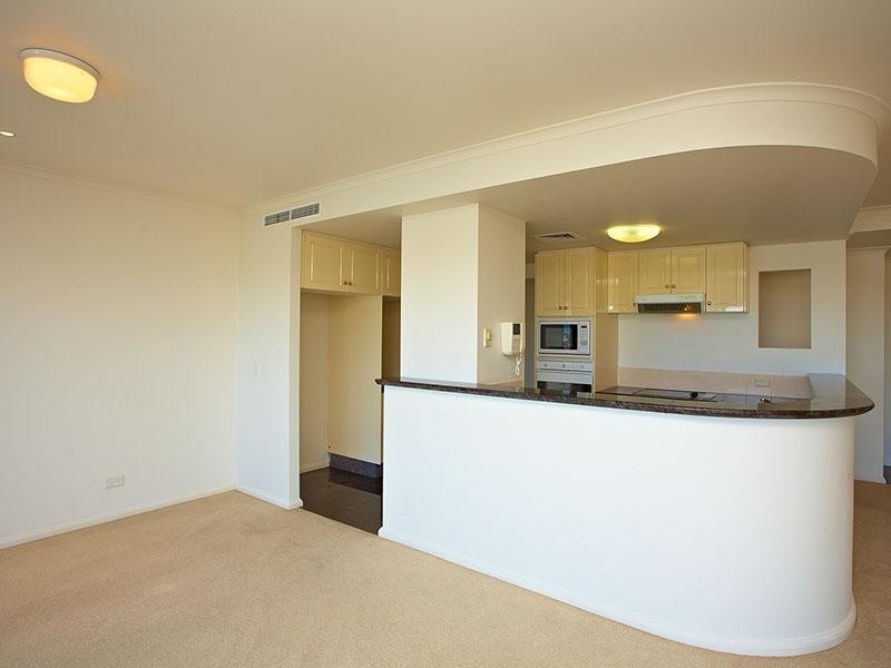 8 Goodwin Street, Kangaroo Point QLD 4169