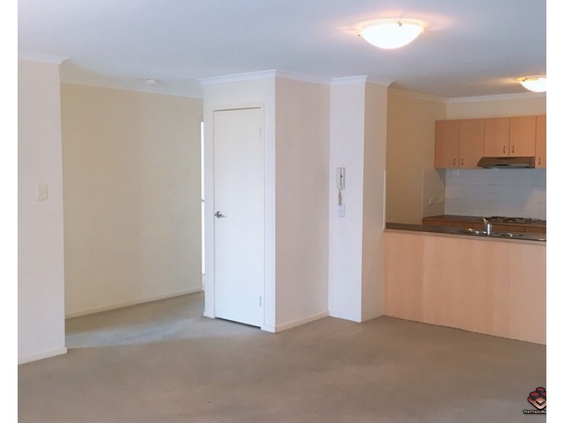 8 Mascar Street, Upper Mount Gravatt QLD 4122