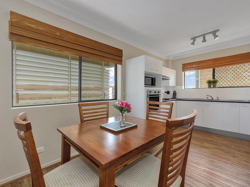 26 Mansfield Street, Coorparoo QLD 4151