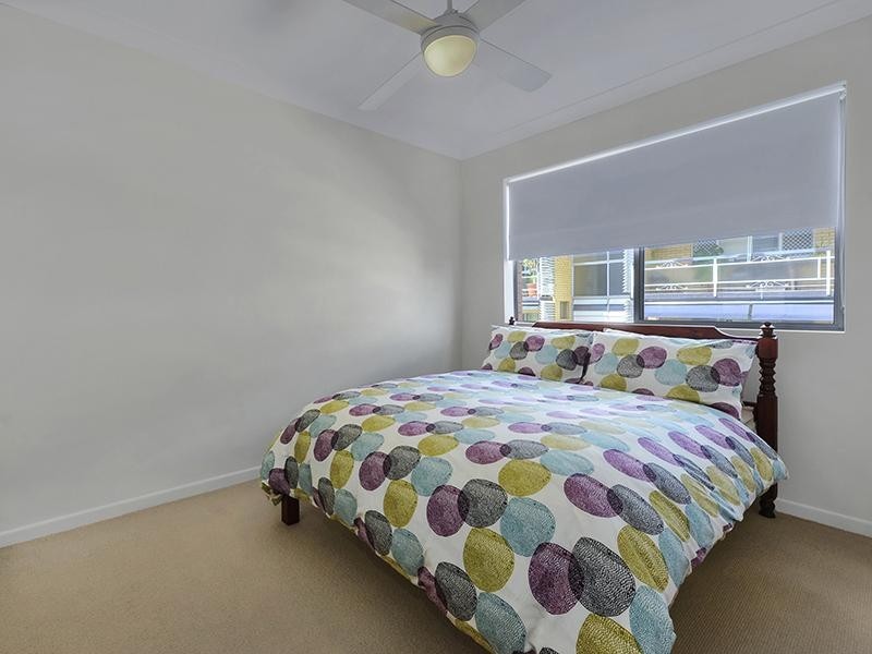 26 Mansfield Street, Coorparoo QLD 4151