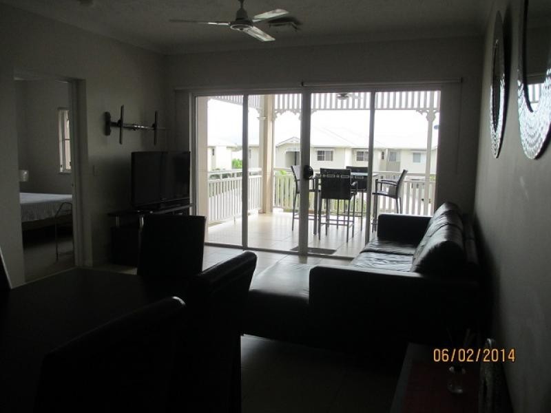 42 Warburton Street, North Ward QLD 4810