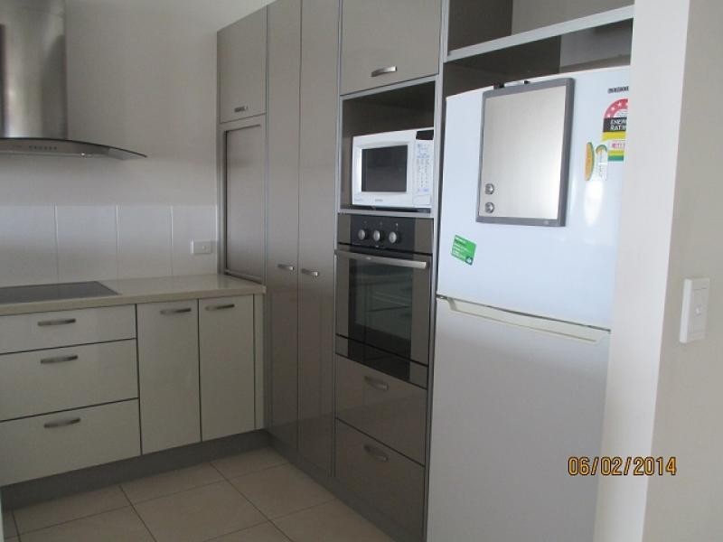 42 Warburton Street, North Ward QLD 4810