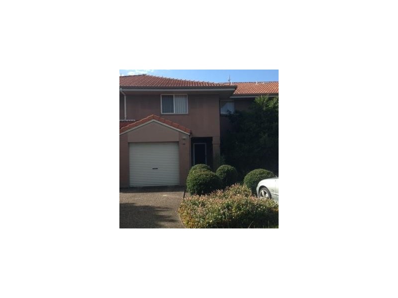 1 Coelia Court, Carrara QLD 4211