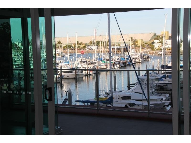 6 Mariners Drive, Townsville City QLD 4810